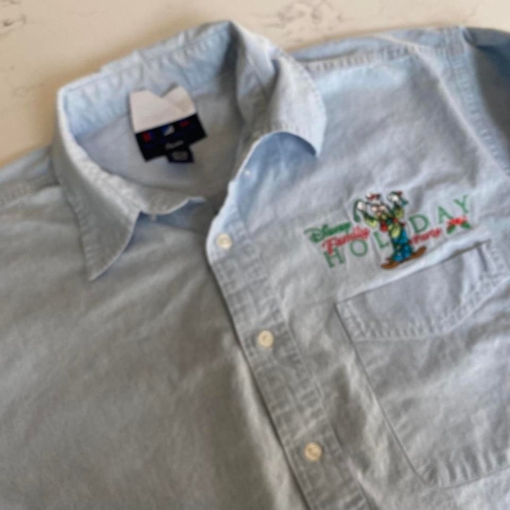 Vintage Disney Family Holiday Party 2002 Button Down Shirt‎ Goofy Embroidered L